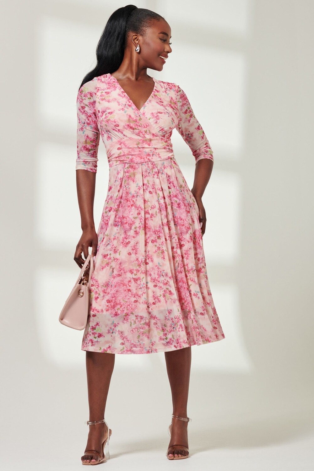 Сетчатое платье миди Brisa с рукавами 3/4 Jolie Moi, розовый
Сетчатое платье миди Brisa с рукавами 3/4 Jolie Moi, розовый