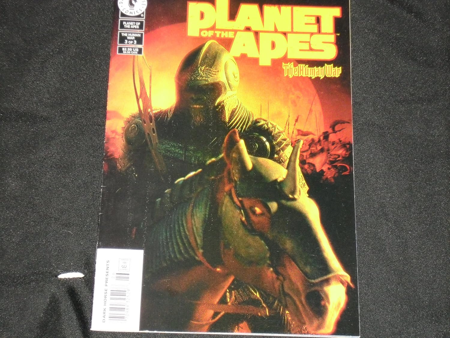 Planet of the Apes: The Human War #3 (Variant Cover) August 2001 (Dark Horse)
Planet of the Apes: The Human War #3 (Variant Cover) August 2001 (Dark Horse)
