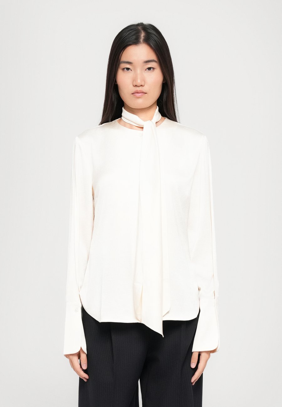 Блуза Vanessa Bruno FILIPINA, Ecru/Off-White
Блуза Vanessa Bruno FILIPINA, Ecru/Off-White