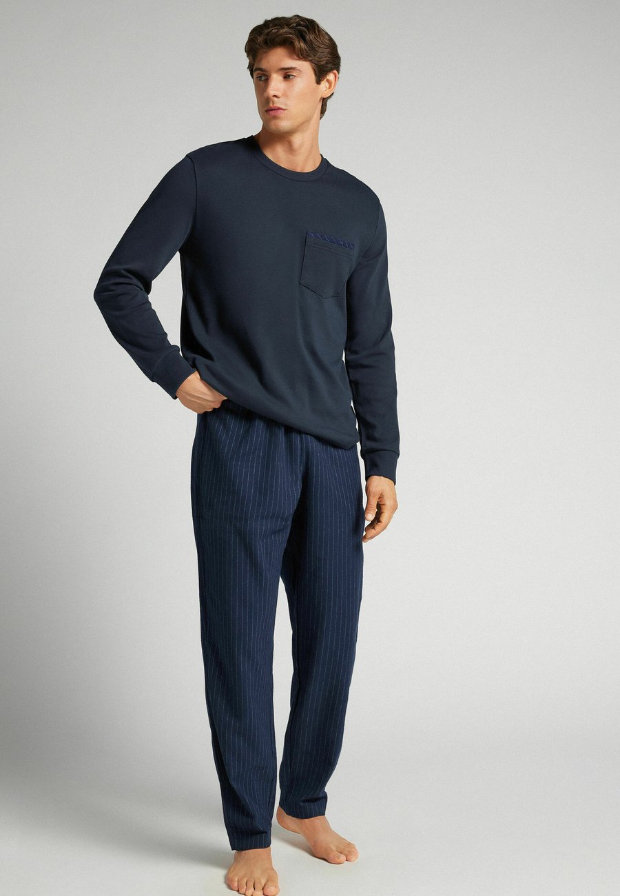 Пижамный комплект IUMAN Intimissimi Uomo SET, Blue/Dark Blue
Пижамный комплект IUMAN Intimissimi Uomo SET, Blue/Dark Blue