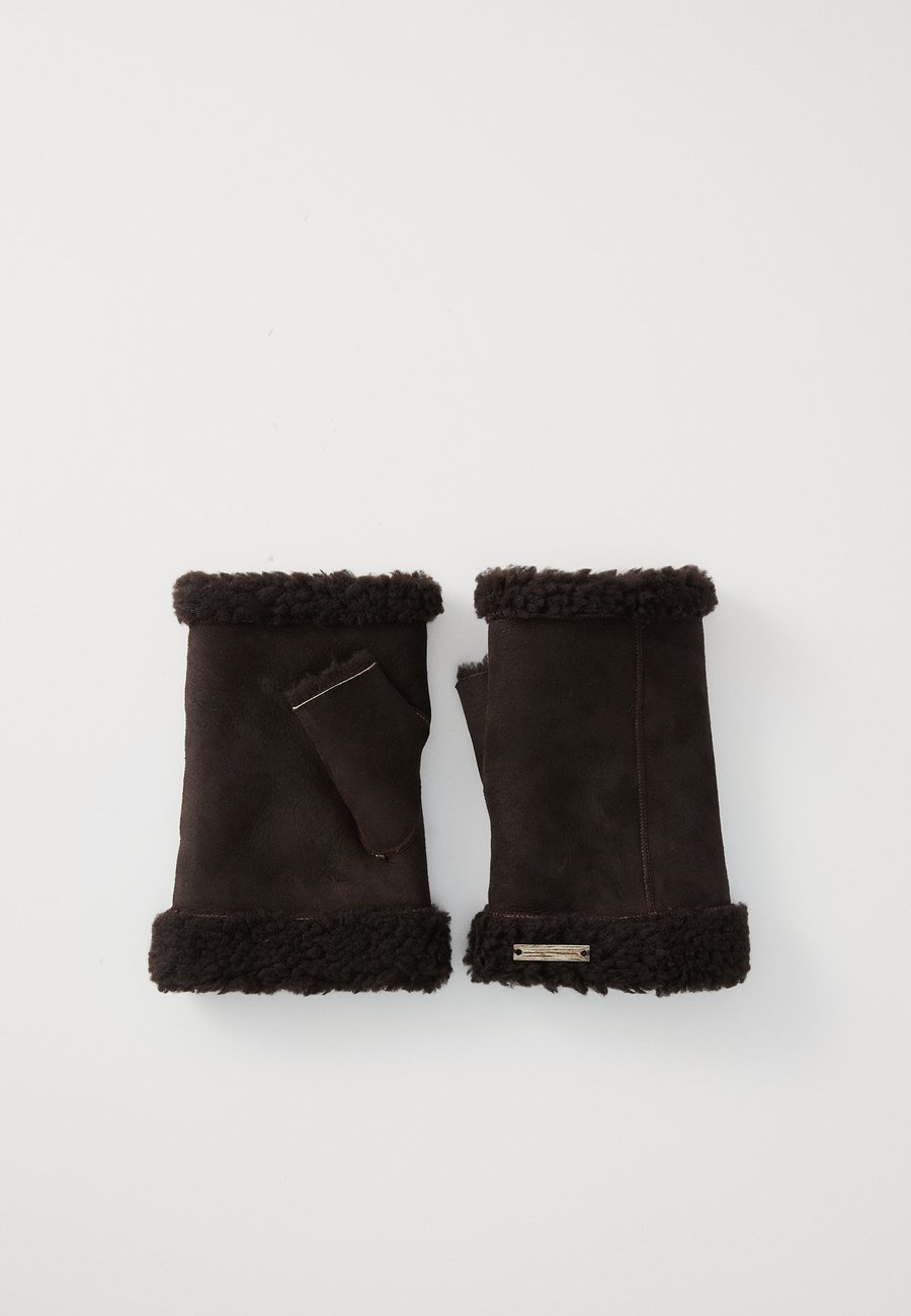 Перчатки STUDIO ID MITTENS , Chocolate/Dark Brown
Перчатки STUDIO ID MITTENS , Chocolate/Dark Brown