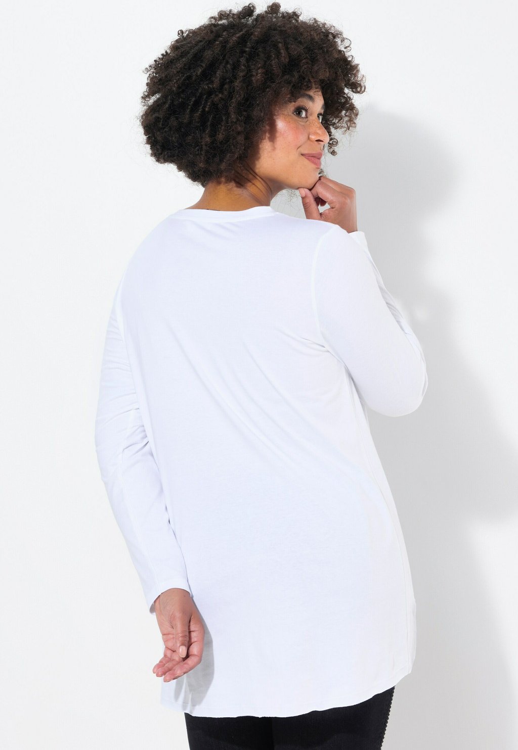 Топ с длинными рукавами WITH DECORATIVE RHINESTONES Angel of Style, белый
Топ с длинными рукавами WITH DECORATIVE RHINESTONES Angel of Style, белый