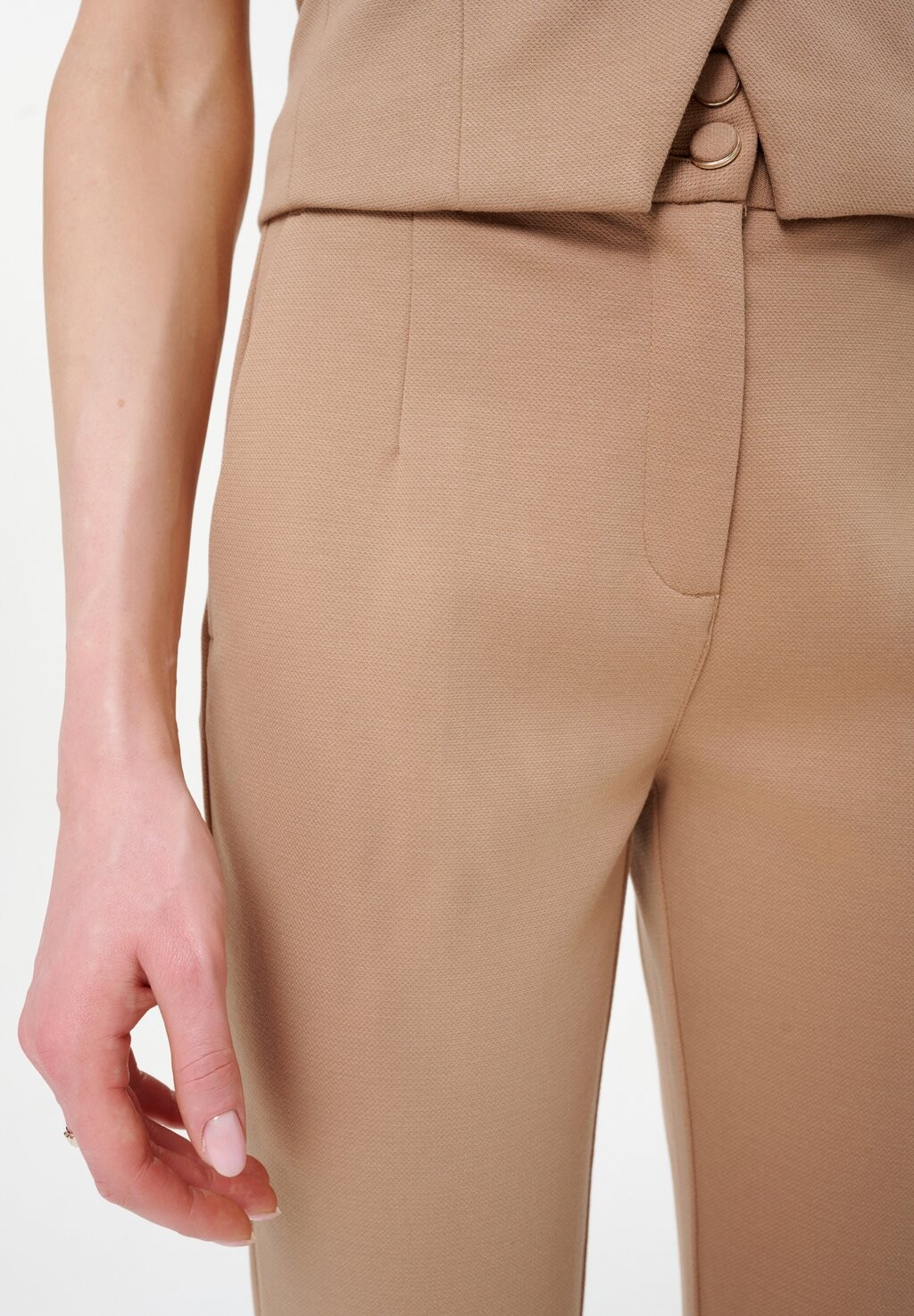 Брюки Greenpoint, цвет Nude
Брюки Greenpoint, цвет Nude