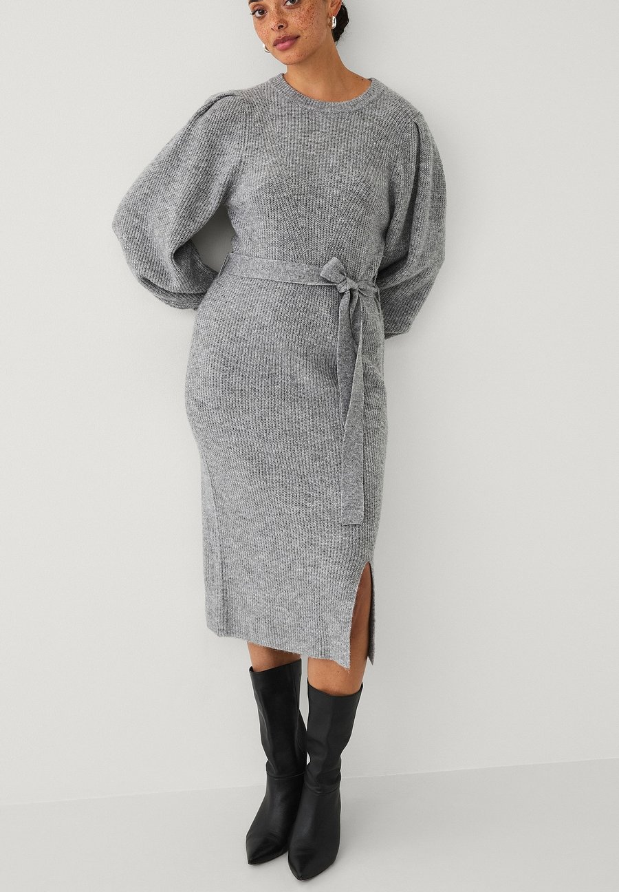 Платье Ellos Collection MIT SCHÄRPE, Grau/Grey
Платье Ellos Collection MIT SCHÄRPE, Grau/Grey