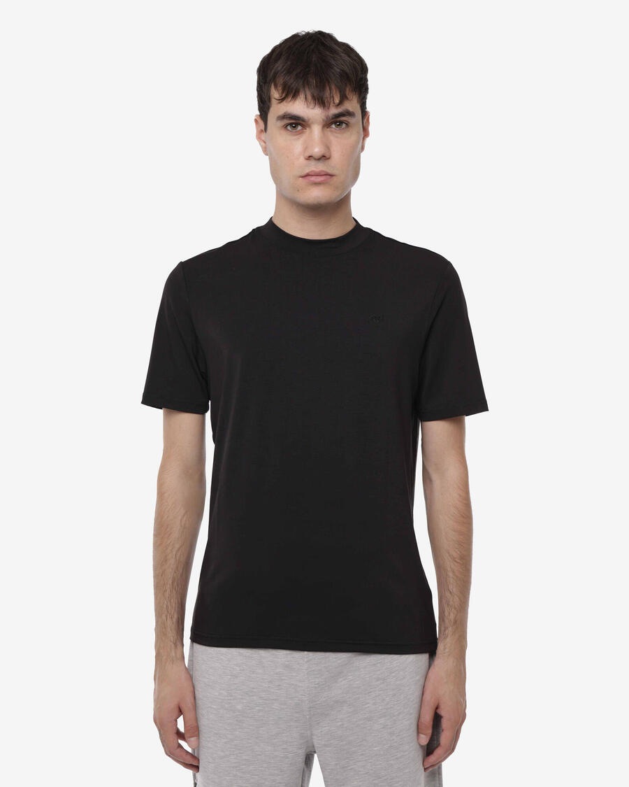 JAKED Мужская черная синтетическая футболка для фитнеса
JAKED Мужская черная синтетическая футболка для фитнеса