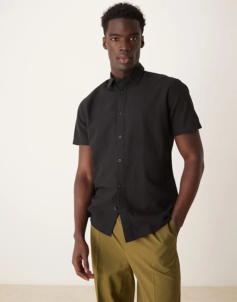 Рубашка с короткими рукавами из отборного льна черного цвета Selected Homme
Рубашка с короткими рукавами из отборного льна черного цвета Selected Homme