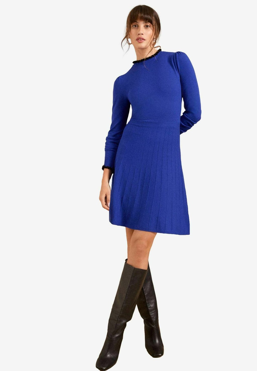 Вязаное платье Love & Roses, синий
Вязаное платье Love & Roses, синий