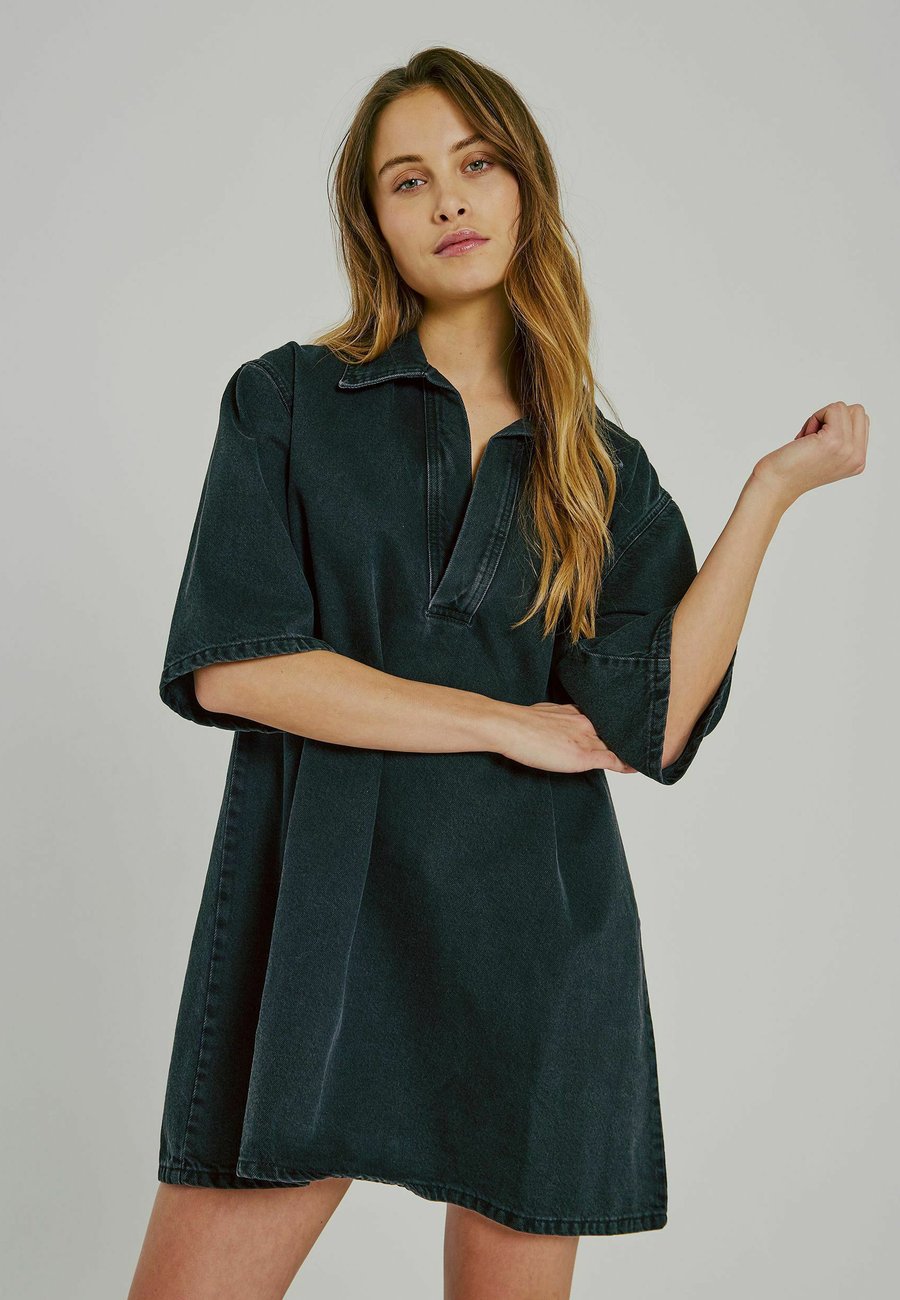 Платье NORR Denim dress, Black Washed/Black
Платье NORR Denim dress, Black Washed/Black