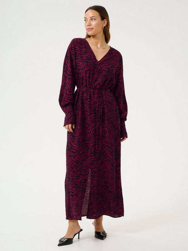 Макси-платье jodie с v-образным вырезом KAFFE, цвет Rumba Red
Макси-платье jodie с v-образным вырезом KAFFE, цвет Rumba Red