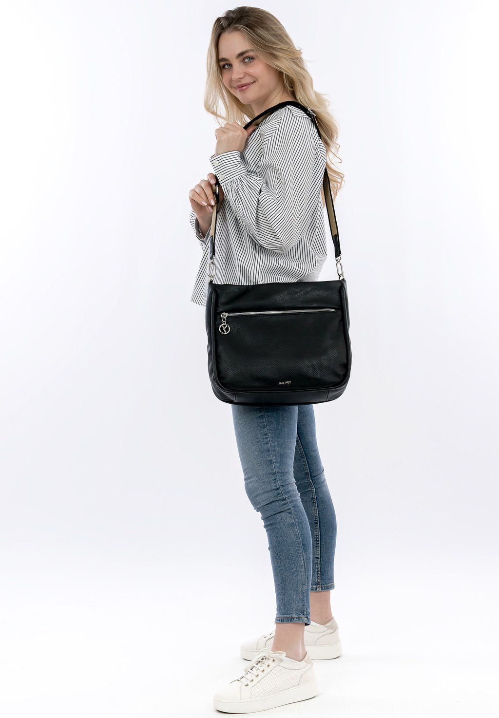 Сумка-тоут PATSY SURI FREY, черный
Сумка-тоут PATSY SURI FREY, черный