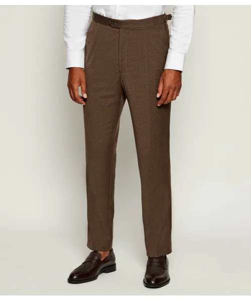 Шерстяные брюки Делон Regular fit Oscar Jacobson, коричневый
Шерстяные брюки Делон Regular fit Oscar Jacobson, коричневый