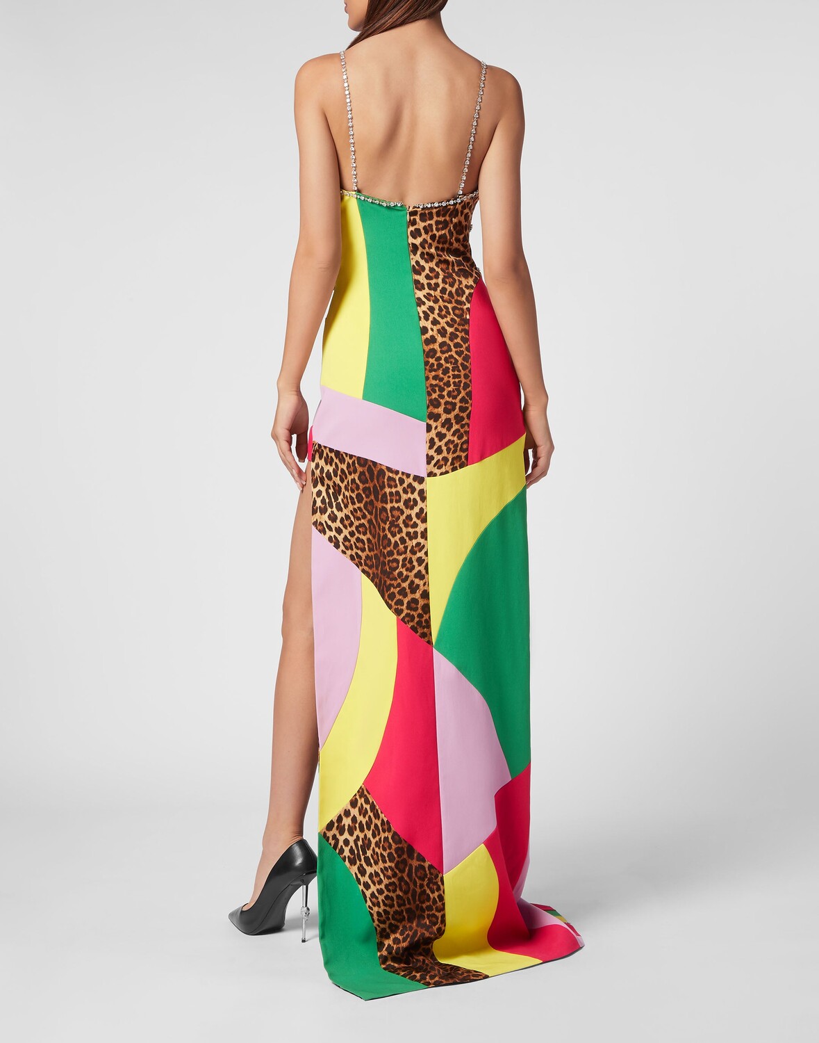 Атласное длинное платье в стиле радуги в стиле пэчворк Philipp Plein, мультиколор
Атласное длинное платье в стиле радуги в стиле пэчворк Philipp Plein, мультиколор