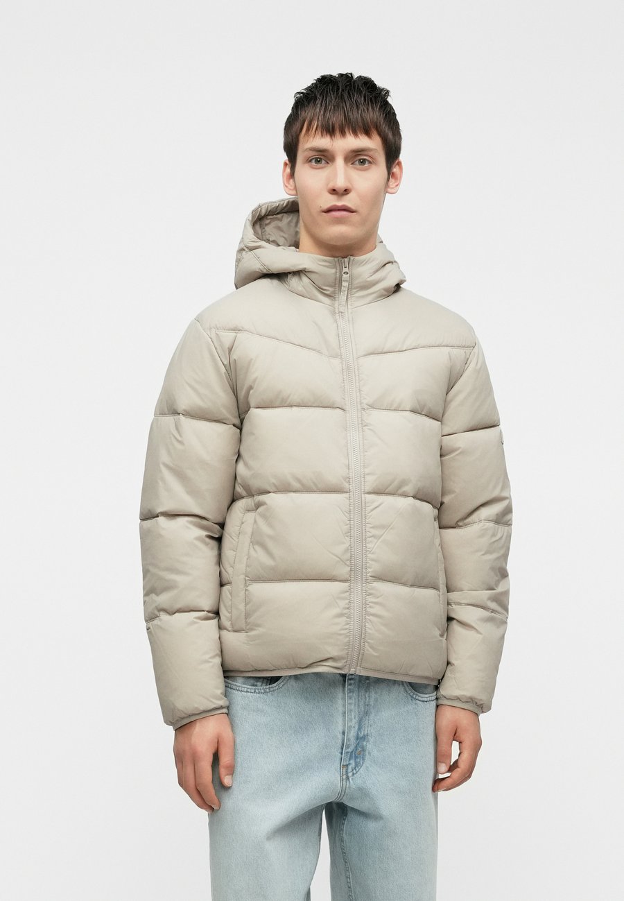 Куртка Hollister Co. LIGHT PUFFER, Grey
Куртка Hollister Co. LIGHT PUFFER, Grey
