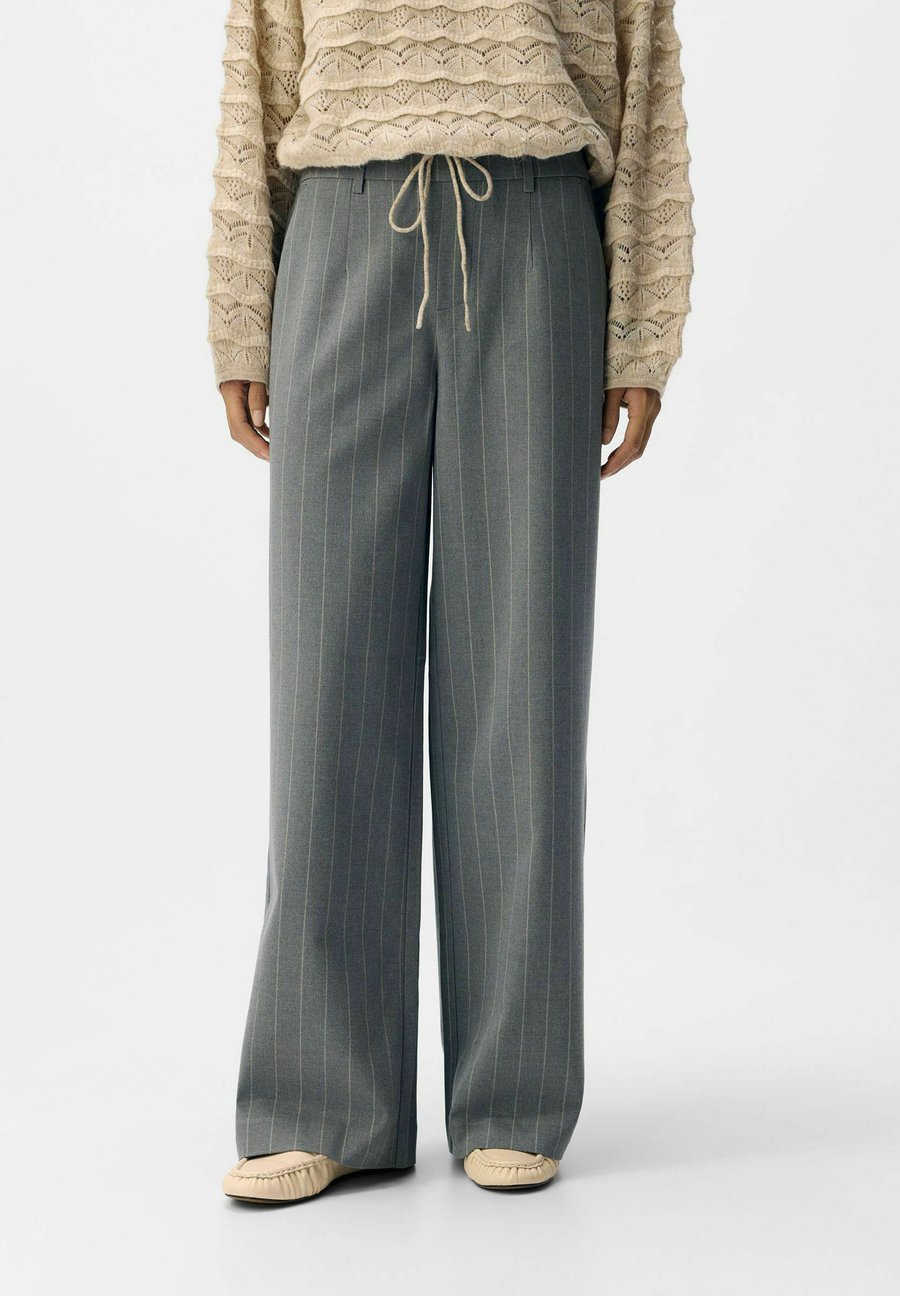 Брюки Object OBJLISA WIDE, Medium Grey Melange/Dark Grey
Брюки Object OBJLISA WIDE, Medium Grey Melange/Dark Grey