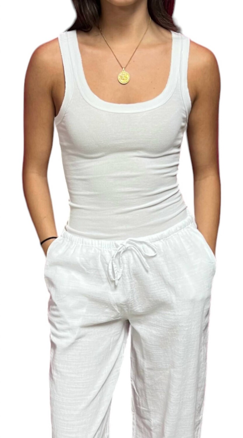 Майка Raw Edge зимнего белого цвета t2love
Майка Raw Edge зимнего белого цвета t2love