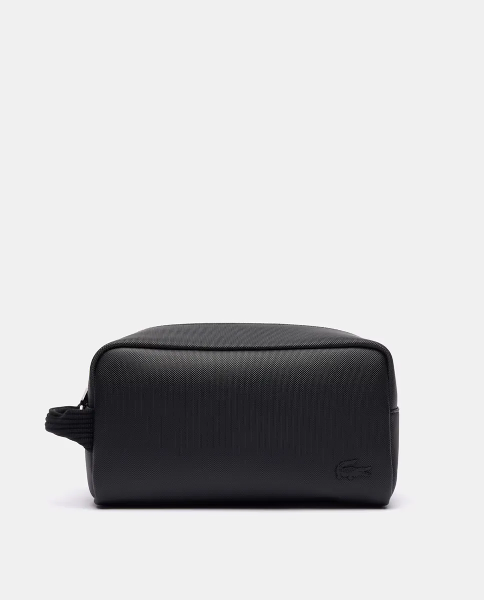 Черная косметичка из переработанного материала на молнии Lacoste
Черная косметичка из переработанного материала на молнии Lacoste
