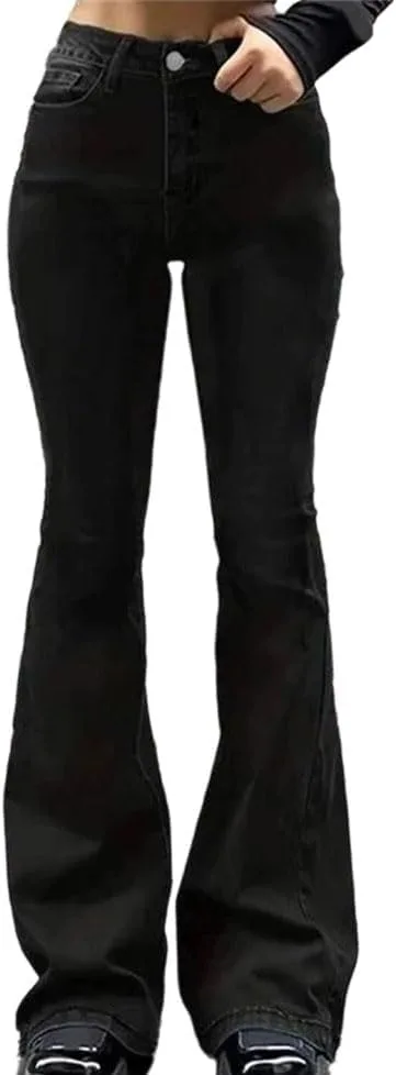 Женские джинсы с высокой талией и расклешенным низом
Женские джинсы с высокой талией и расклешенным низом