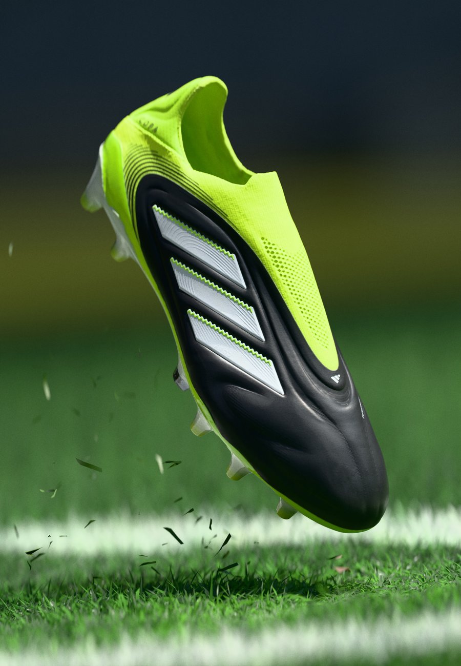 Кроссовки Adidas Performance COPA PURE III ELITE LACELESS FIRM GROUND FOOTBALL BOOTS, Core Black/Footwear White/Lucid Lemon/Black
Кроссовки Adidas Performance COPA PURE III ELITE LACELESS FIRM GROUND FOOTBALL BOOTS, Core Black/Footwear White/Lucid Lemon/Black