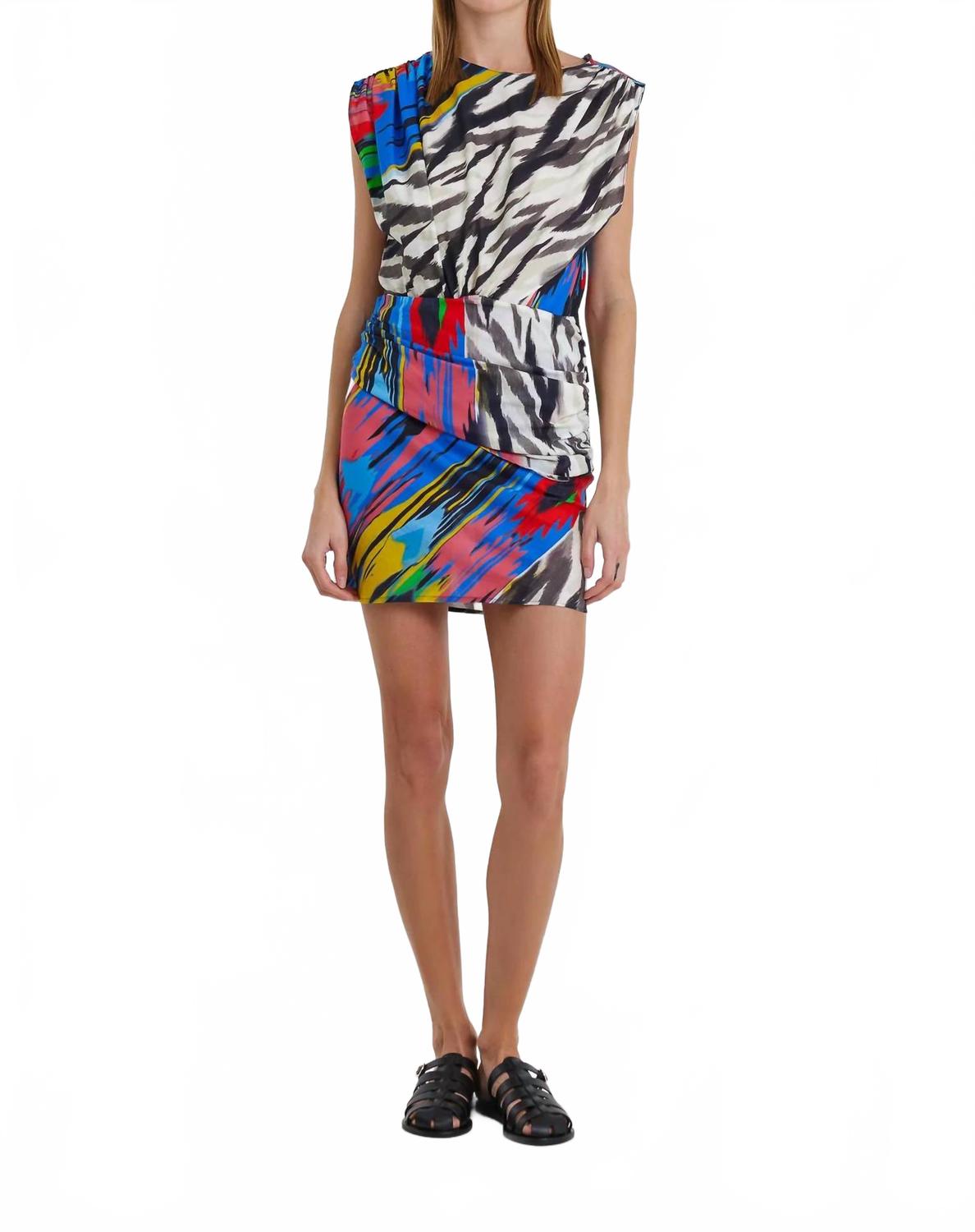 Платье Vlasia в расцветке Dis 3 DEVOTION TWINS, Dis.3V 
Платье Vlasia в расцветке Dis 3 DEVOTION TWINS, Dis.3V