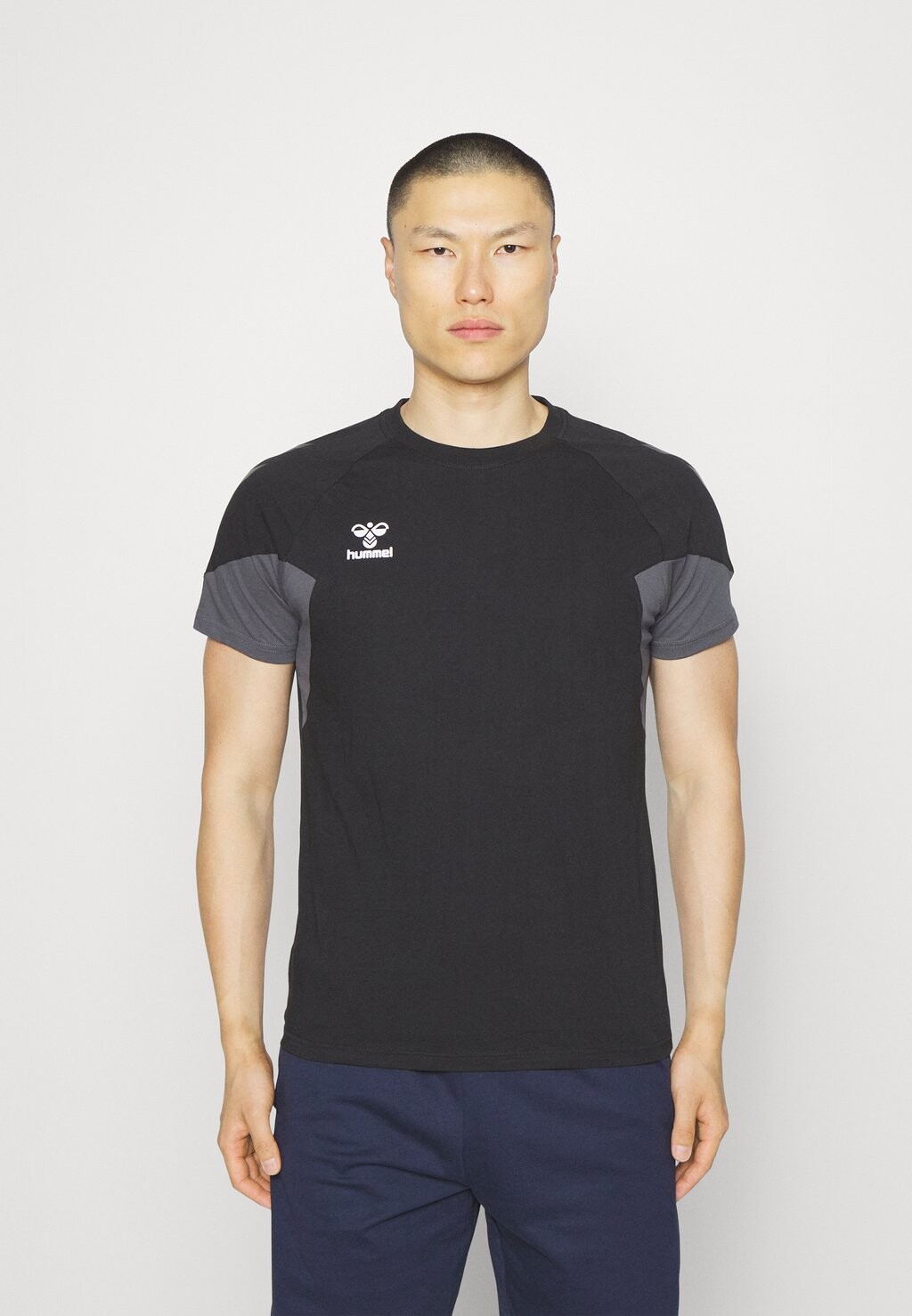 Рубашка с принтом Hummel TRAVEL, цвет Black, Серый, Рубашка с принтом Hummel TRAVEL, цвет Black
Рубашка с принтом Hummel TRAVEL, цвет Black, Серый, Рубашка с принтом Hummel TRAVEL, цвет Black