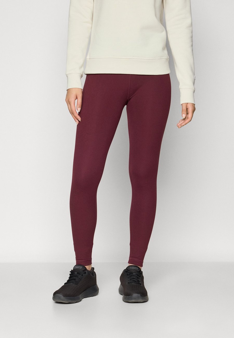 Леггинсы Champion TRAINING SOFT TOUCH LEGGINGS, Bordeaux
Леггинсы Champion TRAINING SOFT TOUCH LEGGINGS, Bordeaux