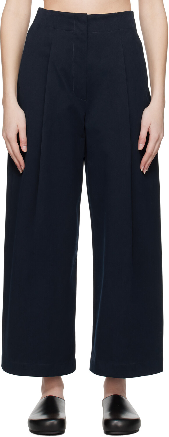 Брюки Дордони темно-синего цвета Studio Nicholson, темно-синий
Брюки Дордони темно-синего цвета Studio Nicholson, темно-синий