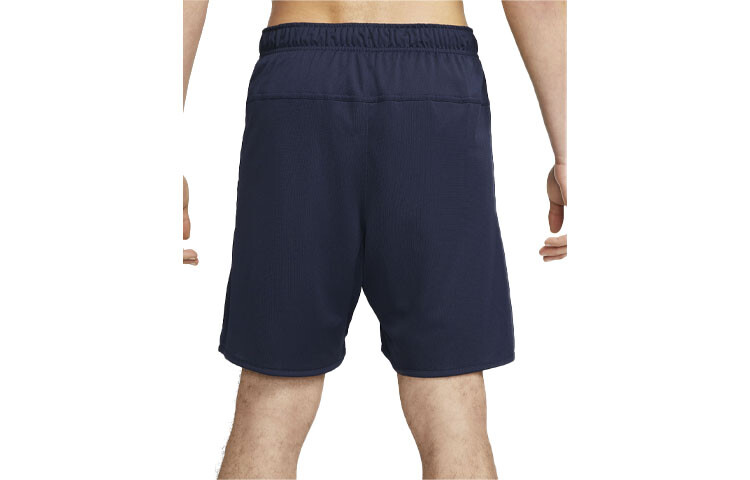 Повседневные шорты мужские темно-синие Nike, темно-синий
Повседневные шорты мужские темно-синие Nike, темно-синий