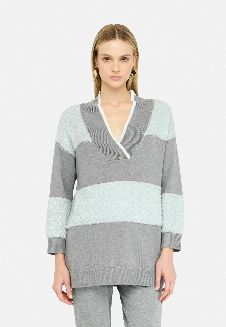Джемпер LIU JO Jumper, C3767/Grey
Джемпер LIU JO Jumper, C3767/Grey