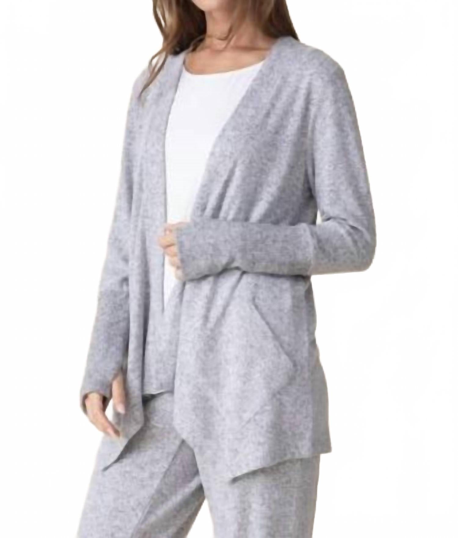 Женский кардиган Reset серый Habitat
Женский кардиган Reset серый Habitat