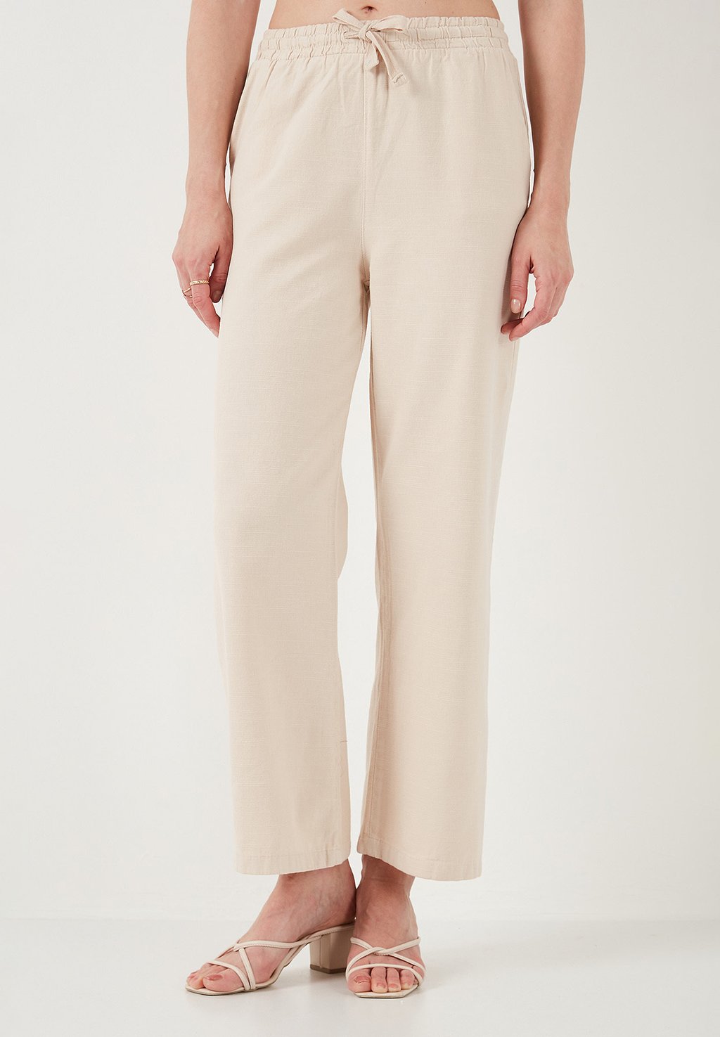 Брюки LELA, серый
Брюки LELA, серый