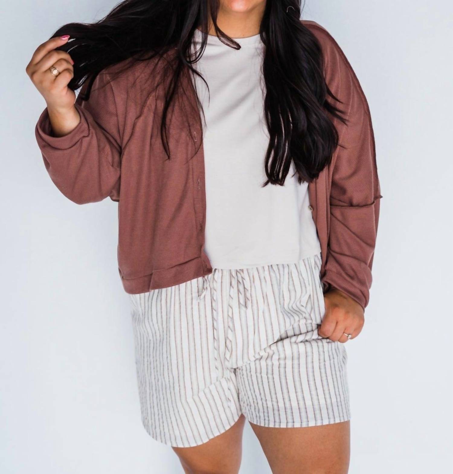 Тепловой кардиган Hot 'n Cold в лиловом цвете JADE BY JANE
Тепловой кардиган Hot 'n Cold в лиловом цвете JADE BY JANE