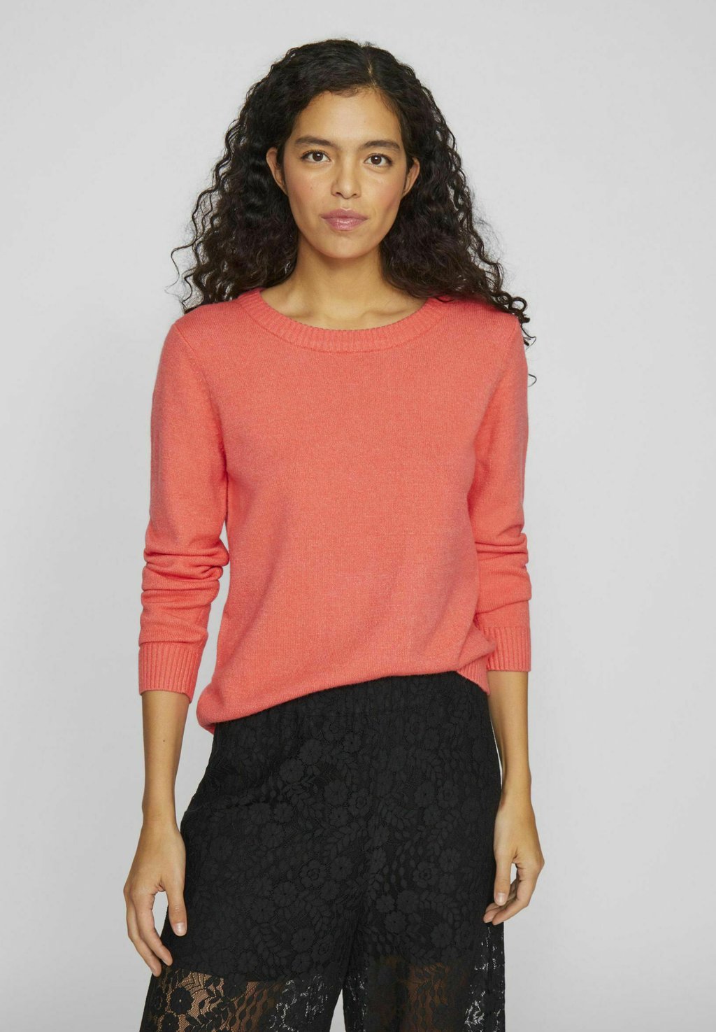 Джемпер VIRIL VILA, коралловый
Джемпер VIRIL VILA, коралловый