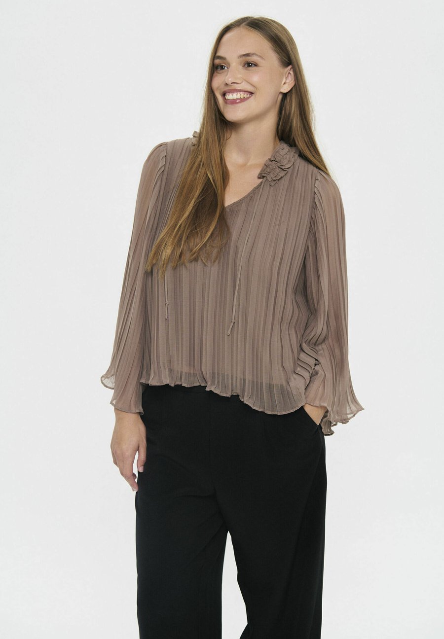 Блуза Saint Tropez NURISZ, Pine Bark/Light Brown
Блуза Saint Tropez NURISZ, Pine Bark/Light Brown
