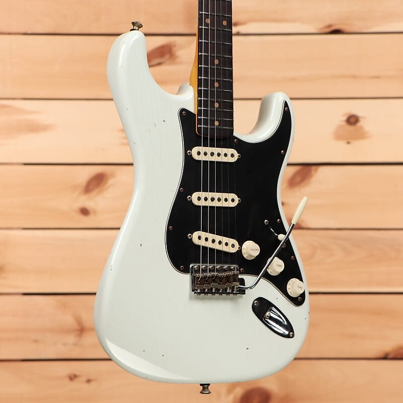 Электрогитара Fender Custom Shop Postmodern Stratocaster Journeyman Relic - Aged Olympic White - XN16612 - PLEK'd
Электрогитара Fender Custom Shop Postmodern Stratocaster Journeyman Relic - Aged Olympic White - XN16612 - PLEK'd