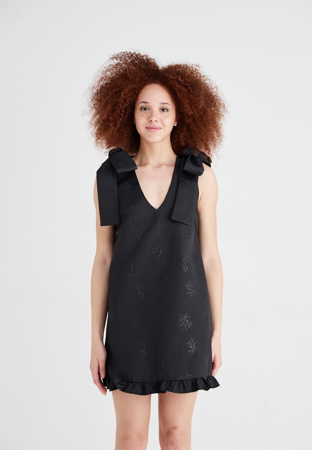 Повседневное платье BATEAU BOW MINI DRESS Sister Jane, черный 
Повседневное платье BATEAU BOW MINI DRESS Sister Jane, черный