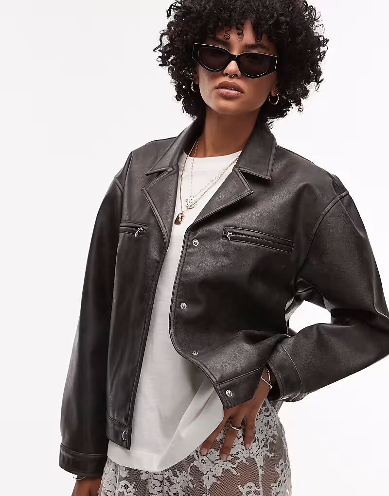 Укороченная куртка на пуговицах из искусственной кожи Topshop черного цвета, Черный, Укороченная куртка на пуговицах из искусственной кожи Topshop черного цвета
Укороченная куртка на пуговицах из искусственной кожи Topshop черного цвета, Черный, Укороченная куртка на пуговицах из искусственной кожи Topshop черного цвета