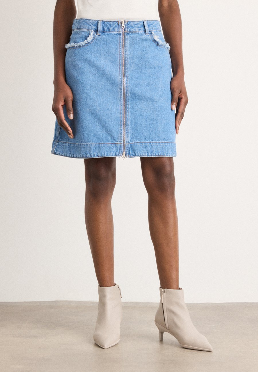 Юбка Mads Nørgaard CLASSIC RIVA SKIRT, Mid Blue Denim/Blue Denim
Юбка Mads Nørgaard CLASSIC RIVA SKIRT, Mid Blue Denim/Blue Denim
