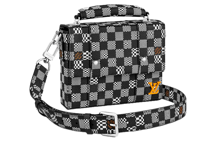 Клапанный мягкий мессенджер Trunk Black/White LOUIS VUITTON, Set (Bag+Dust Bag)
Клапанный мягкий мессенджер Trunk Black/White LOUIS VUITTON, Set (Bag+Dust Bag)