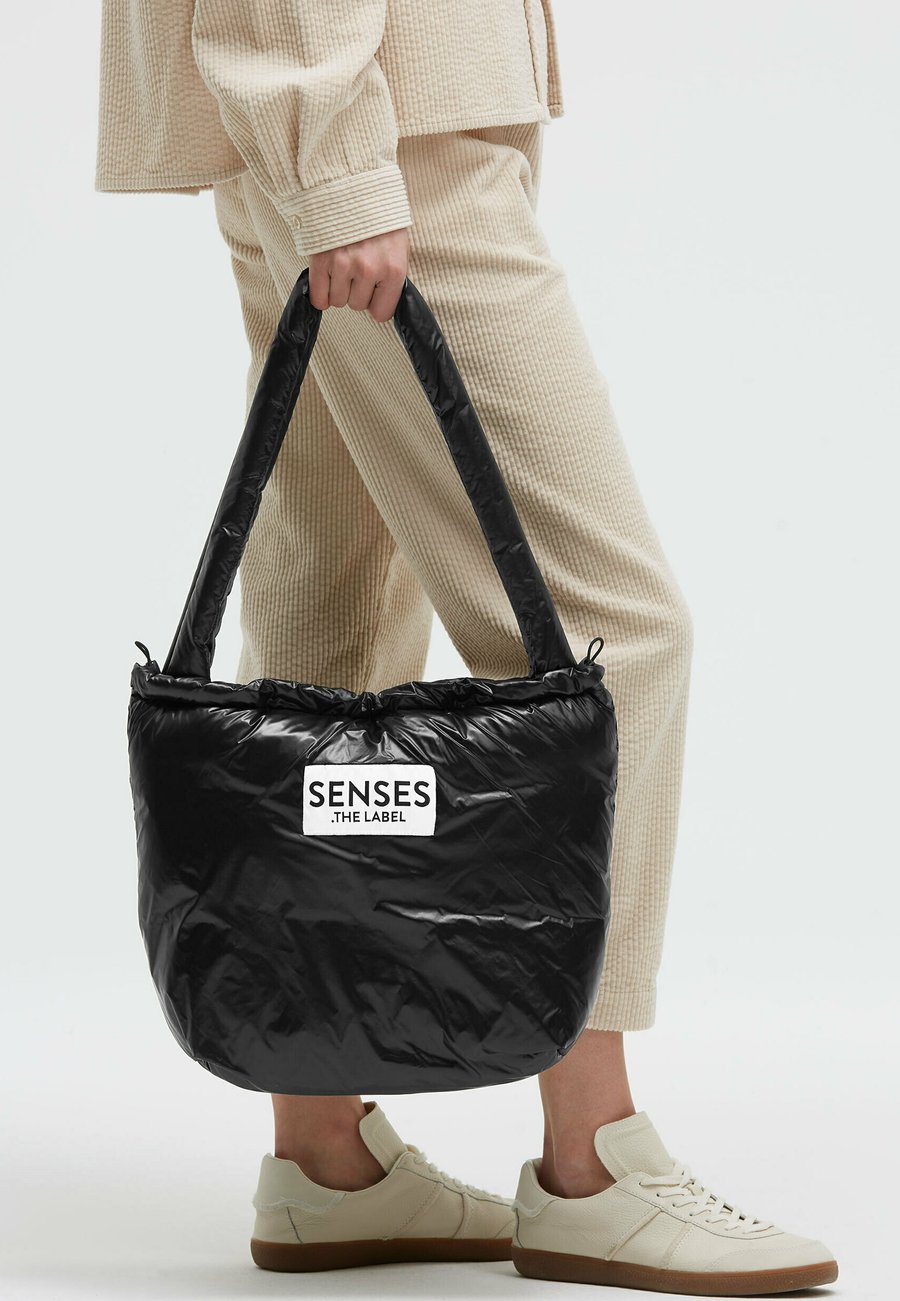 Сумка-шоппер SENSES.THE LABEL Tote bag, Black
Сумка-шоппер SENSES.THE LABEL Tote bag, Black
