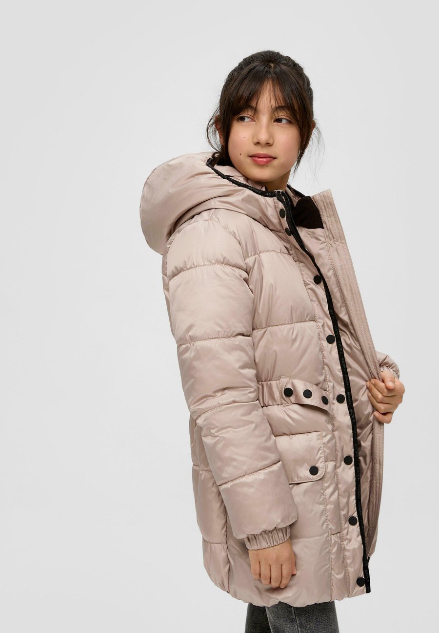 Зимнее пальто s.Oliver Winter coat, Sandfarben/Sand
Зимнее пальто s.Oliver Winter coat, Sandfarben/Sand