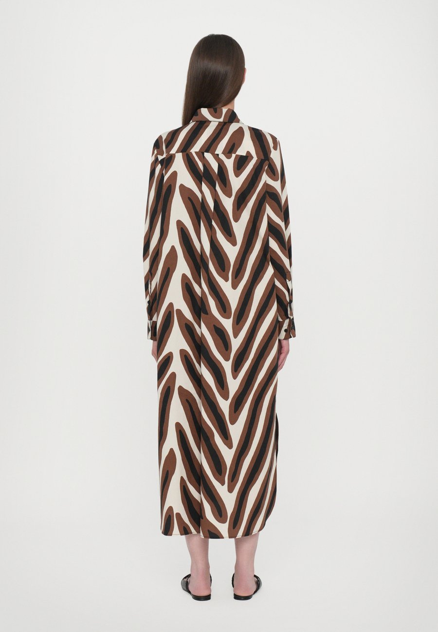 Платье Diane von Furstenberg KARRINGTON DRESS, Brown
Платье Diane von Furstenberg KARRINGTON DRESS, Brown