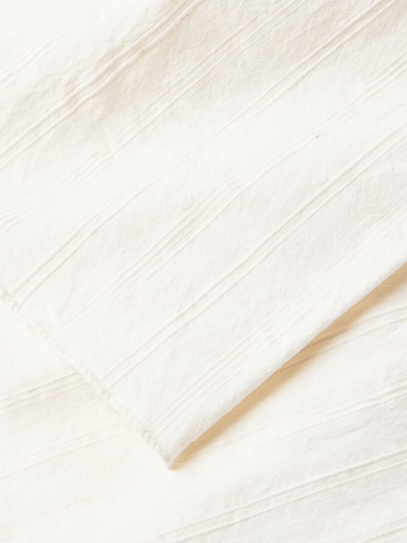 Полосатый шарф Brazee из смеси хлопка и льна MILES LEON, слоновая кость
Полосатый шарф Brazee из смеси хлопка и льна MILES LEON, слоновая кость