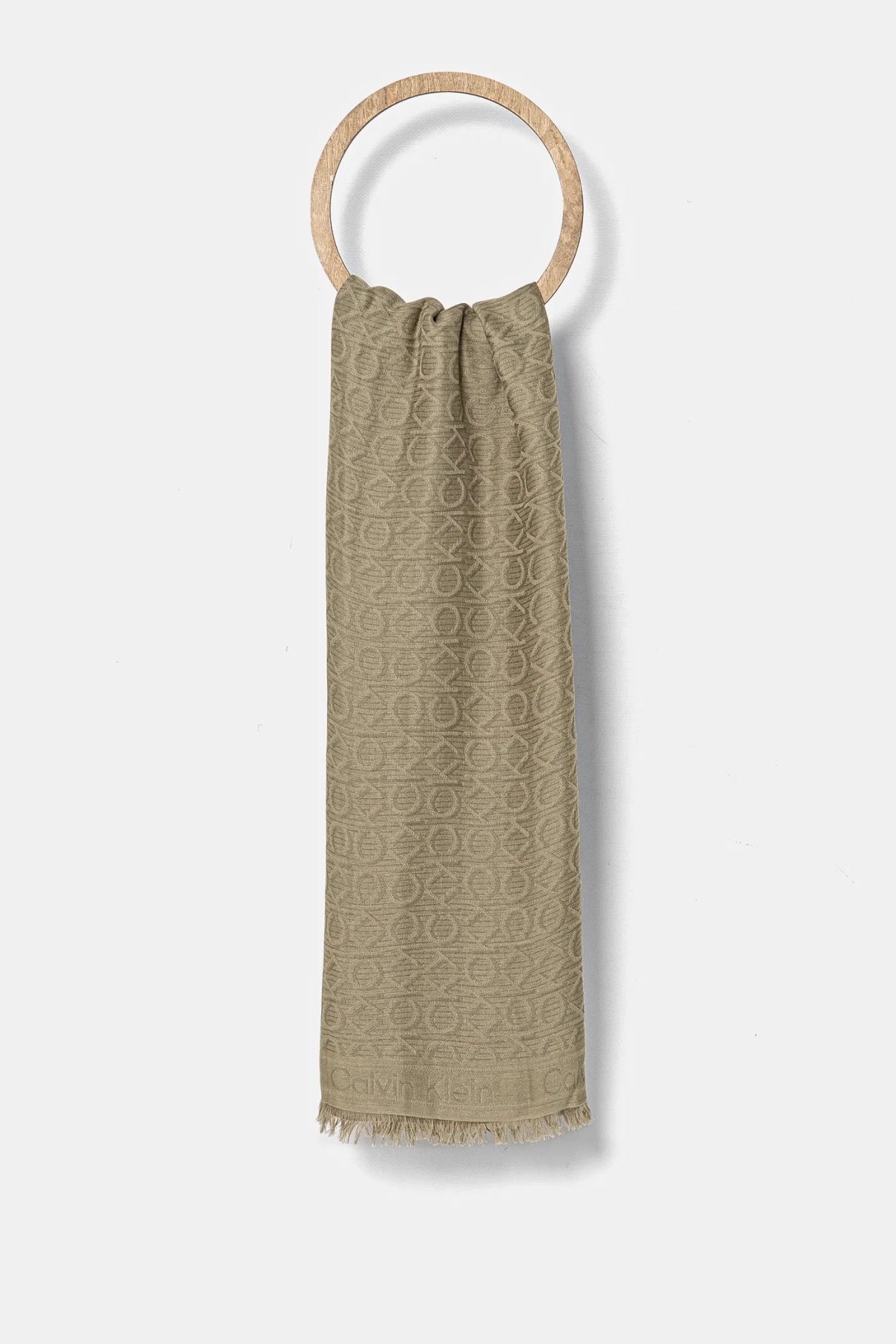 Шарф Calvin Klein, зеленый
Шарф Calvin Klein, зеленый