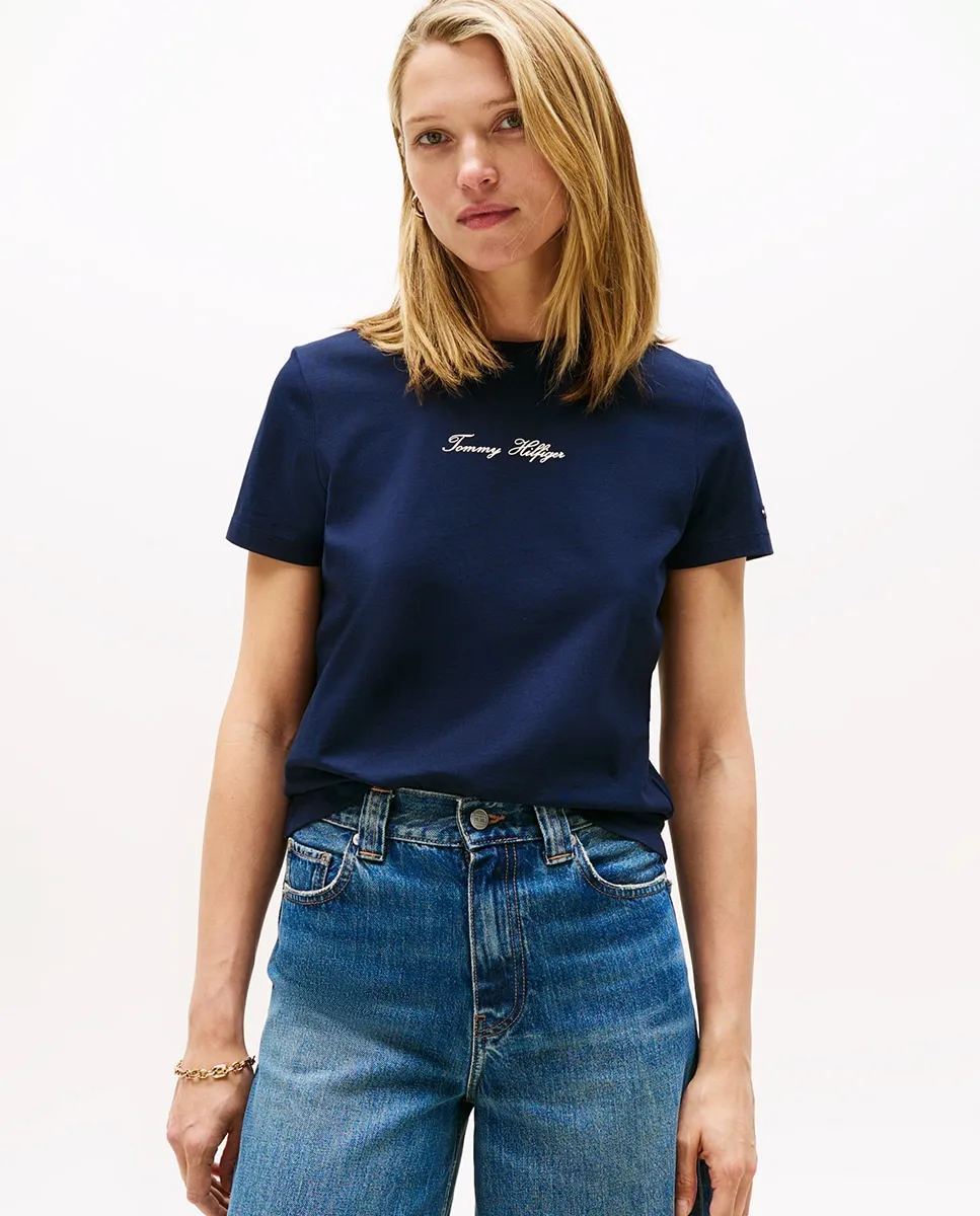 Женская футболка с накладным логотипом на груди Tommy Hilfiger, темно-синий
Женская футболка с накладным логотипом на груди Tommy Hilfiger, темно-синий