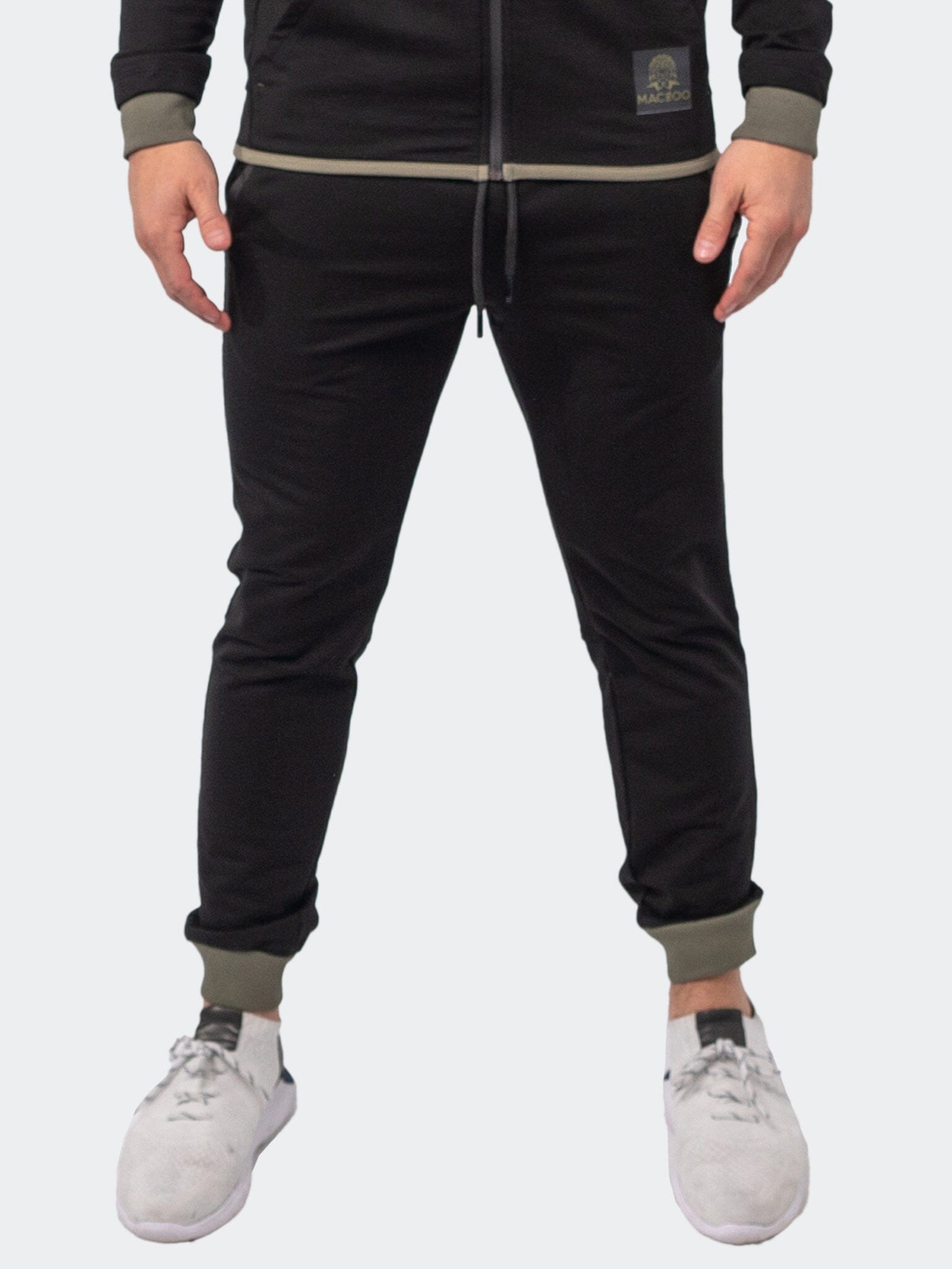 Джоггеры Exploration Green MACEOO
Джоггеры Exploration Green MACEOO