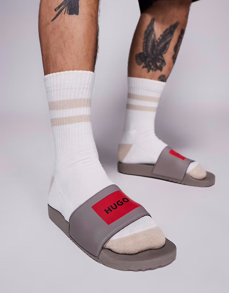 HUGO RED Timein box слайдеры с логотипом светло-коричневого цвета
HUGO RED Timein box слайдеры с логотипом светло-коричневого цвета