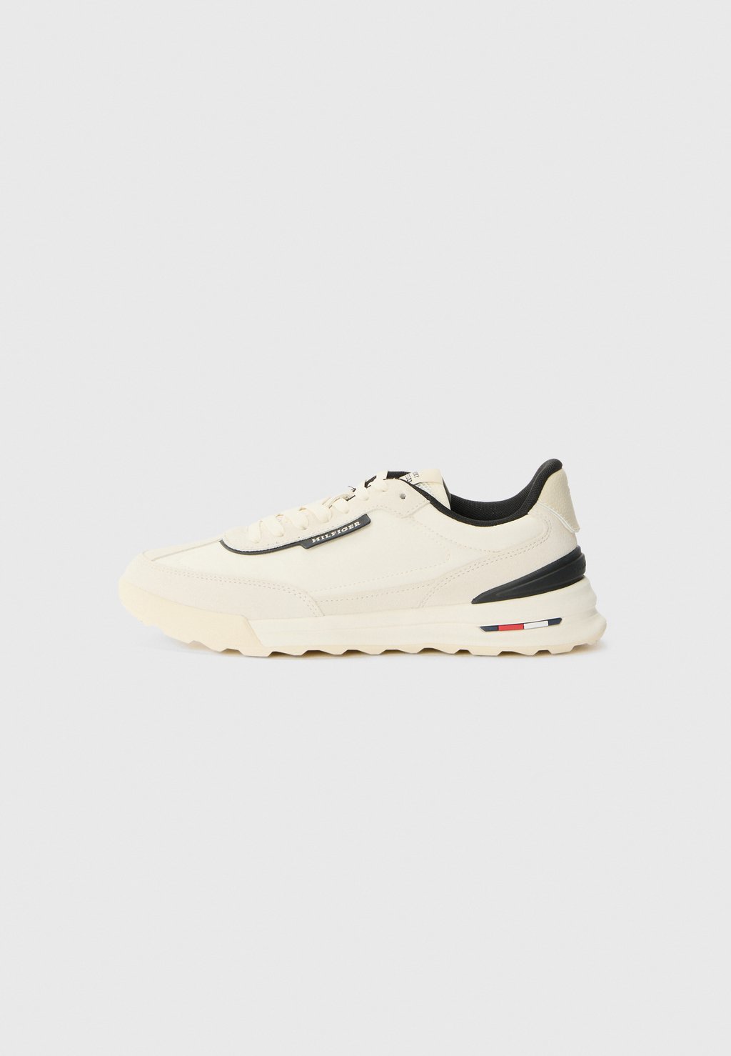 Кроссовки RETRO RUNNER Tommy Hilfiger, кремовый
Кроссовки RETRO RUNNER Tommy Hilfiger, кремовый