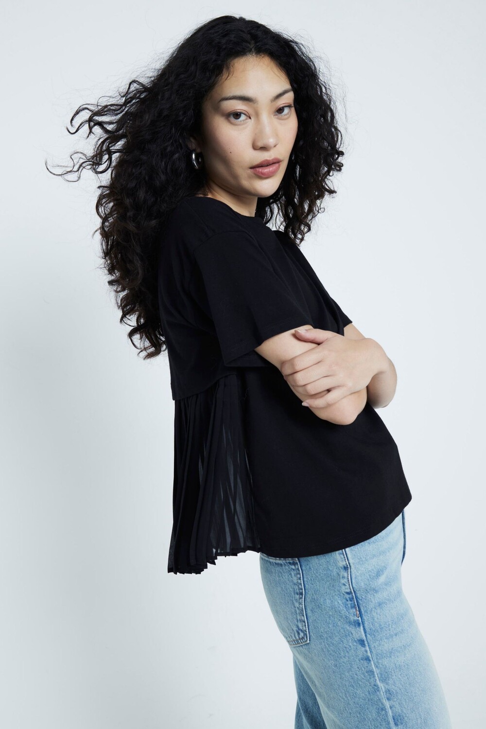 Футболка с плиссированным подолом River Island, черный
Футболка с плиссированным подолом River Island, черный