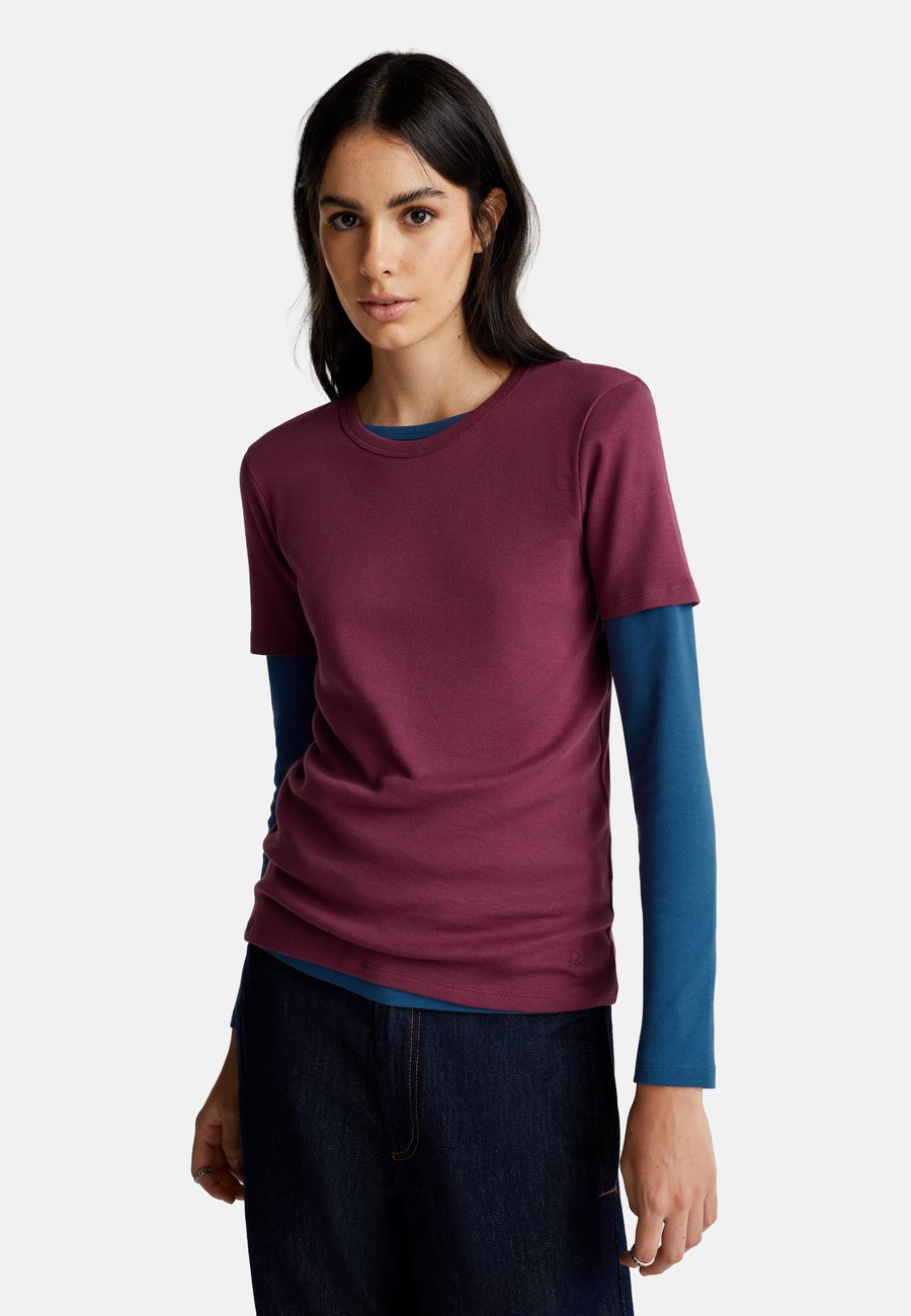Футболка United Colors of Benetton SLIM FIT , Violet/Lilac
Футболка United Colors of Benetton SLIM FIT , Violet/Lilac