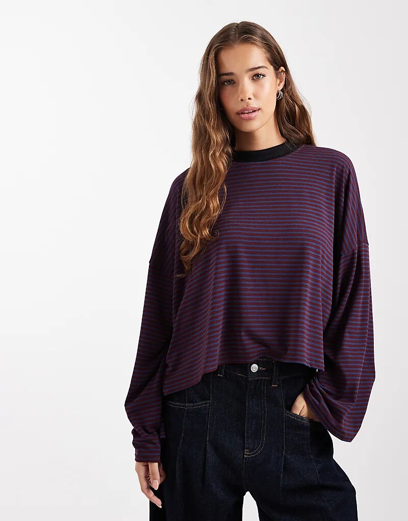 Лонгслив COLLUSION свободного кроя с длинными рукавами в красно-синюю полоску и контрастным воротником
Лонгслив COLLUSION свободного кроя с длинными рукавами в красно-синюю полоску и контрастным воротником